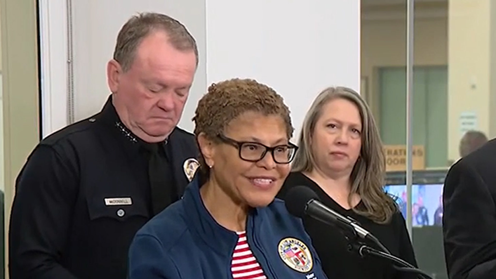 L.A. Mayor Karen Bass Glosses Over ‘Differences’ After Fire Chief Calls Her Out