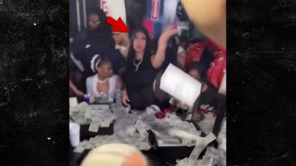 cardi-b-club-kal-10-06-2025