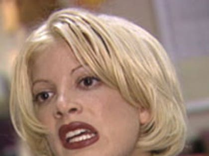 tori_spelling_tmz_200