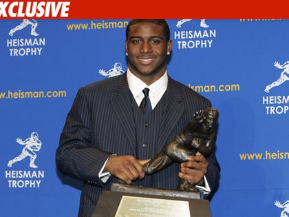 0610_reggie_bush_heisman_EX_long