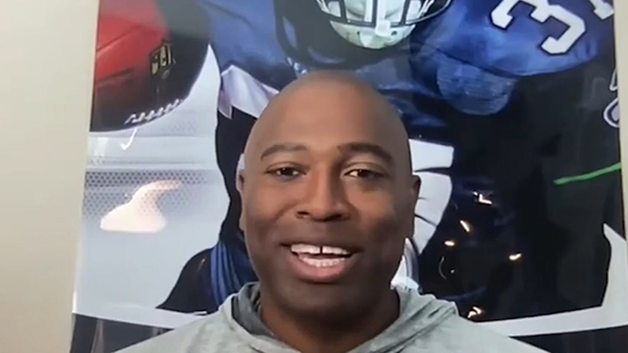 Ex-NFL Star Shaun Alexander Announces Wife Pregnant With Couple’s 14th Child