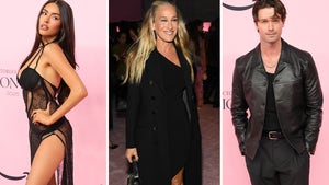 1015-Victorias-Secret-Fashion-Show-PRIMARY