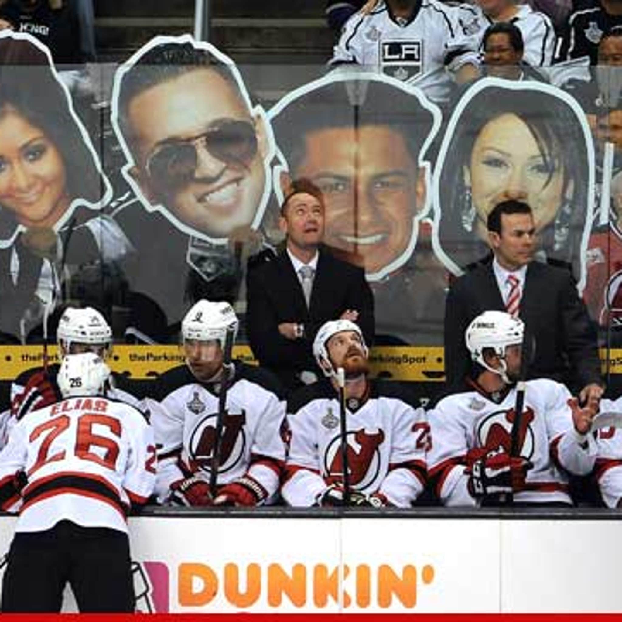 LA Kings Fans Taunt NJ Devils with 'Jersey Shore' Cast