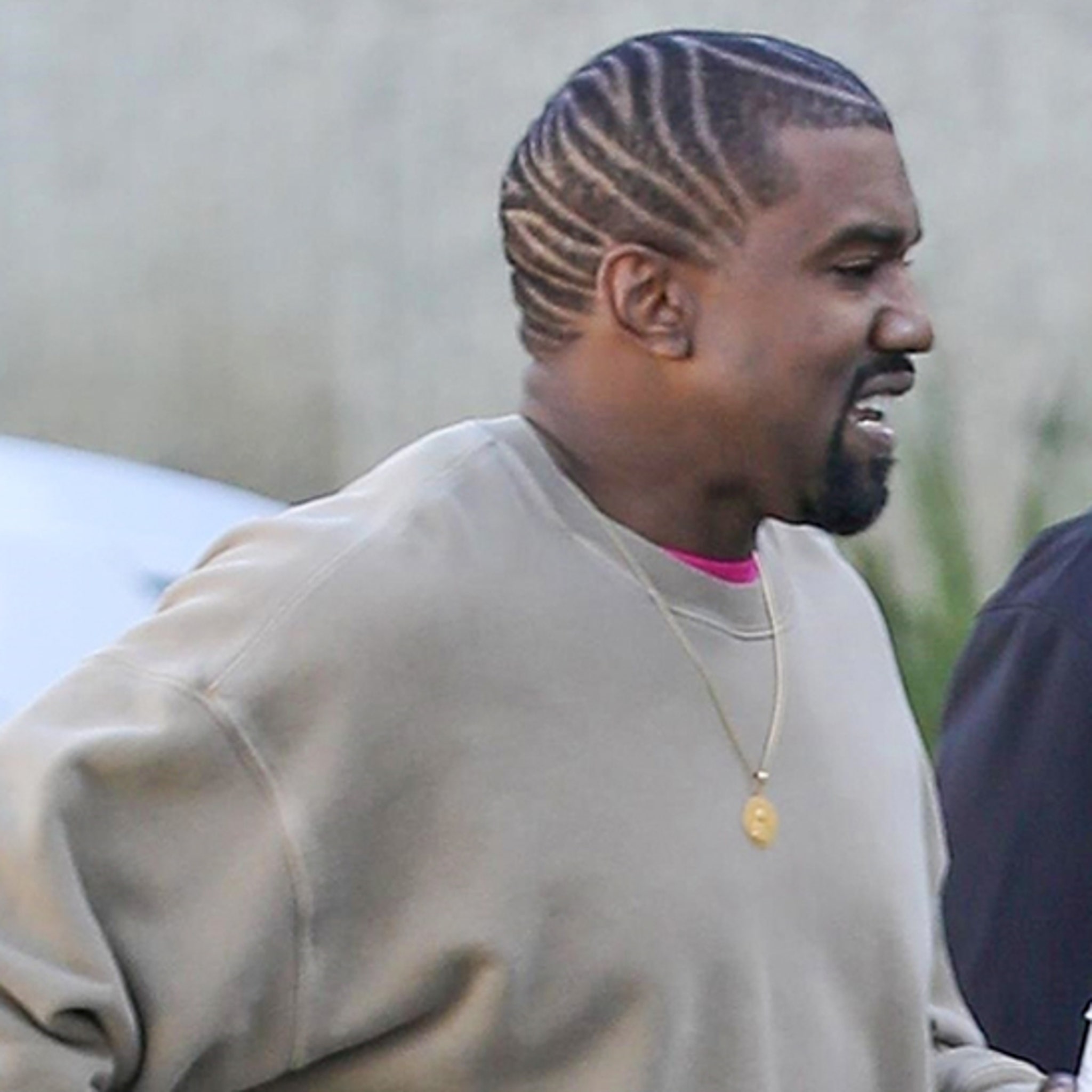 Kanye West Shows Off New Hairstyle