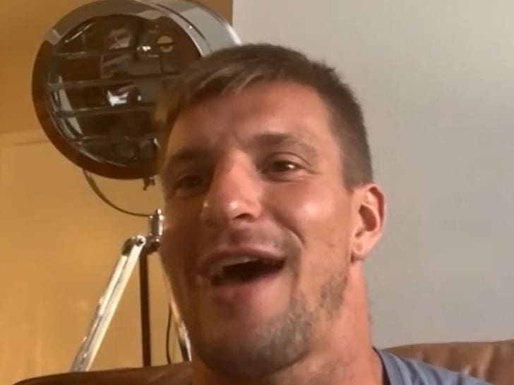 Luke Bryan Strikes Taunting Fan
