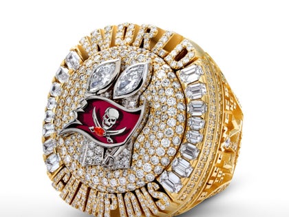 0723-buc-super-bowl-ring-rr