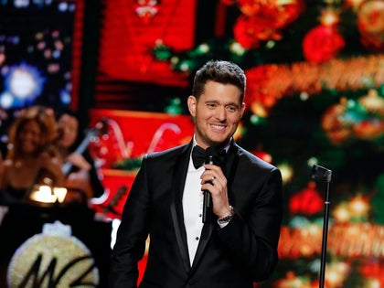 1206-Michael-Buble's-Christmas-Photos0011