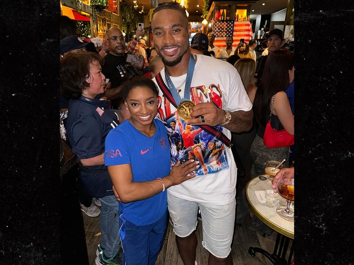 080324 simone biles jonathan owens medal sub instagram