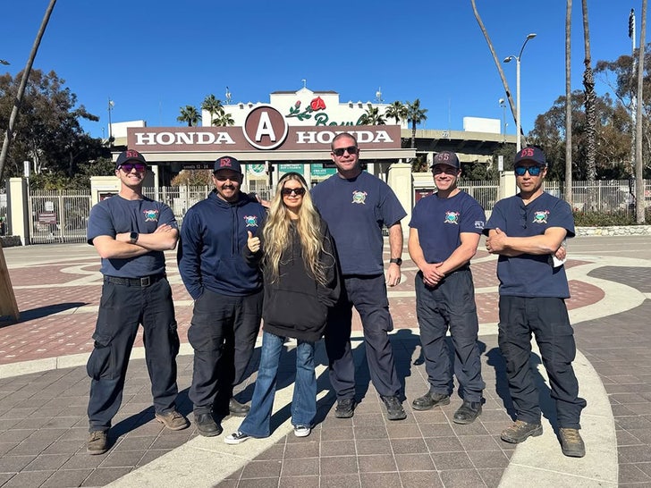 fergie with firefighters  fergie instagram sub