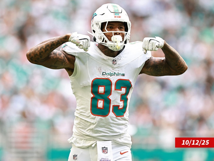 darren waller sub getty swipe