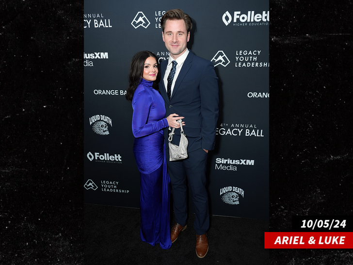 sub ariel winter and luke benward getty