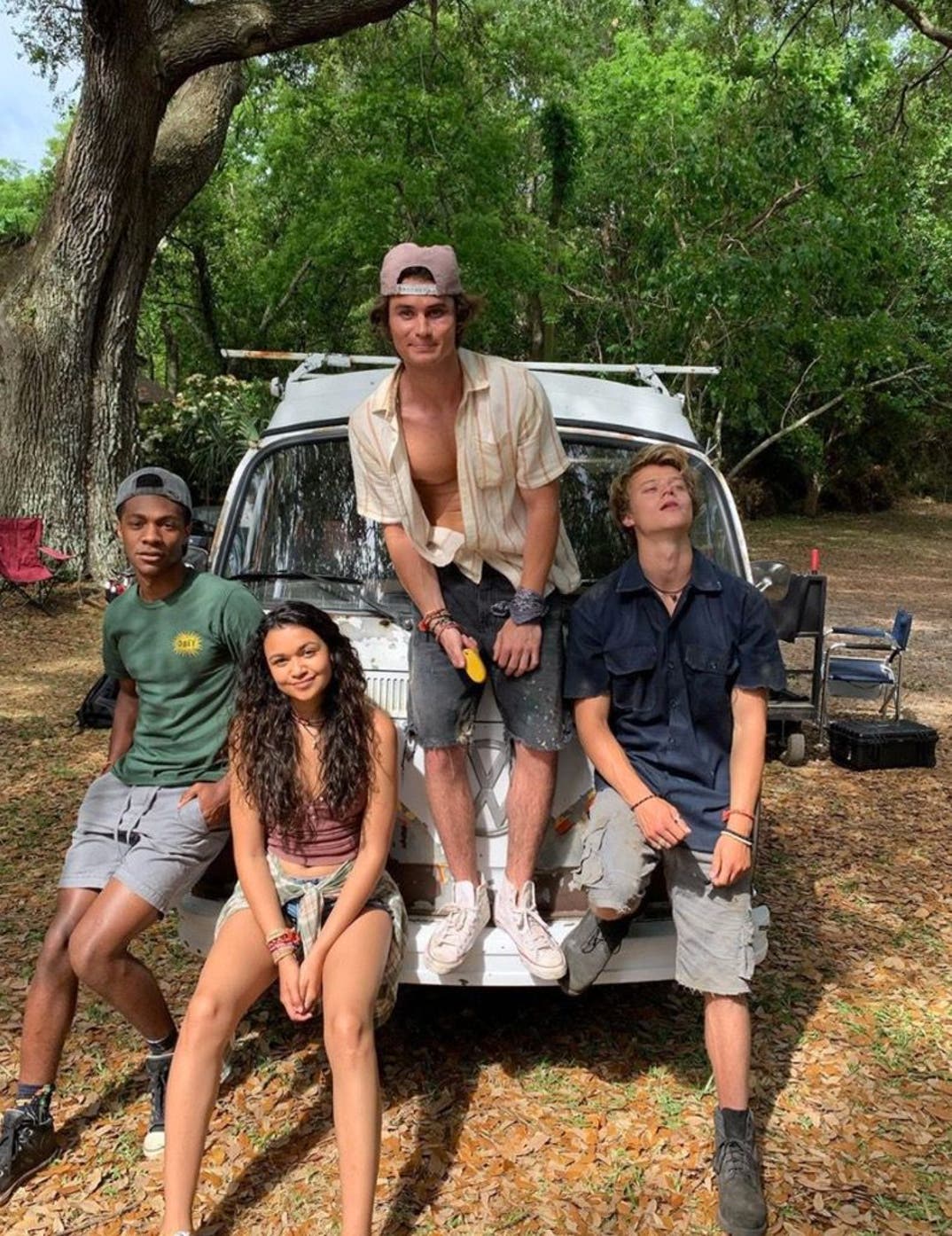 Jonathan Daviss, Rudy Pankow, Chase Stokes, and Madison Bailey