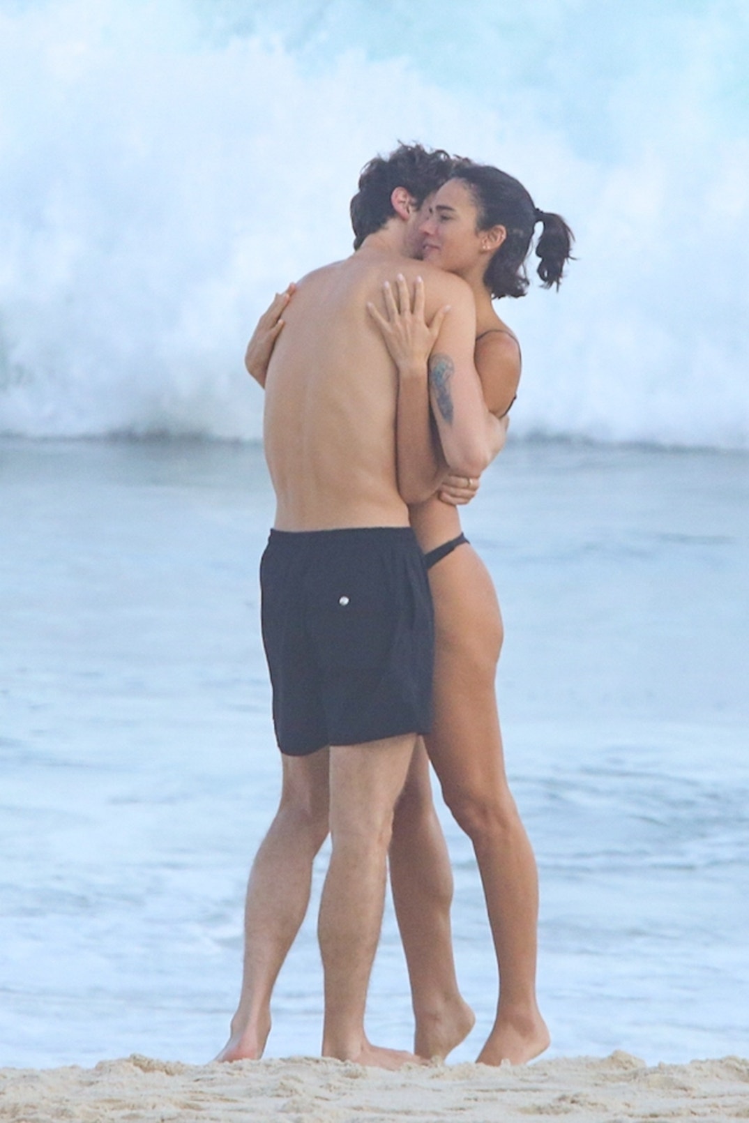 Shawn Mendes Bruna Marquezine PDA Beach Brazil 8