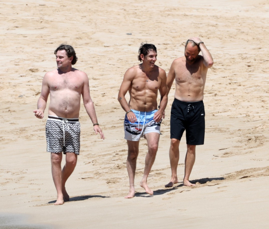 Leo DiCaprio Kate Hudson Tobey Maguire Beach 2