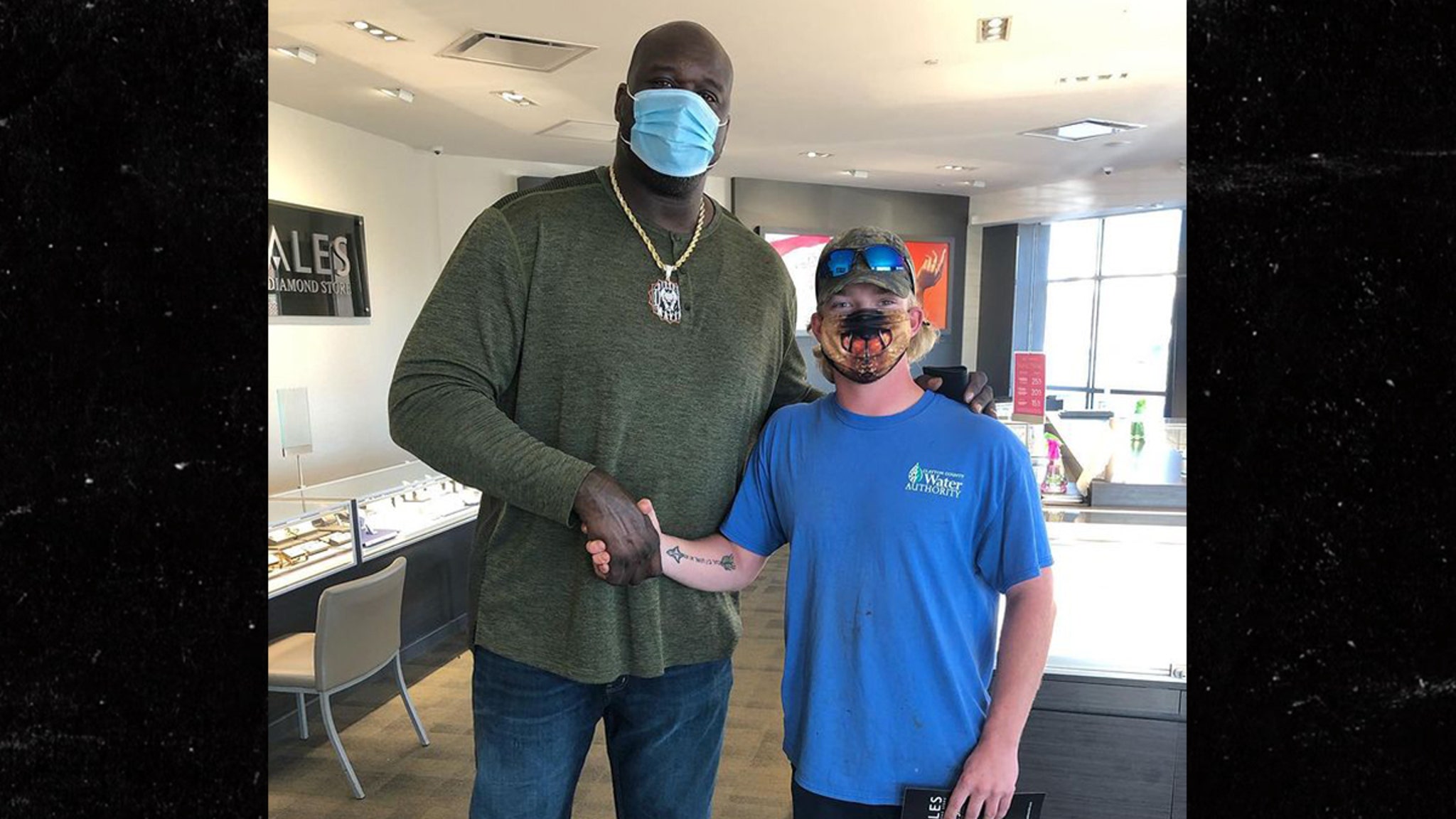 Shaq pays off the debt of the human engagement ring in generous act captured on video
