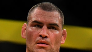 Cain-Velasquez-main-getty-1