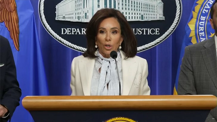 doj-presser-pirro-manifesto-kal-04-27-2026