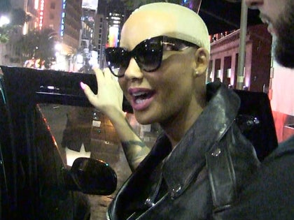 120915_amber_rose_primary