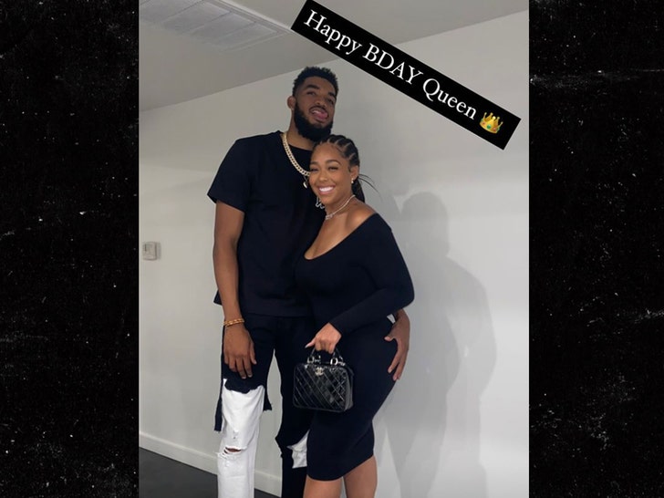Jordyn Woods leaves Karl-Anthony Towns at home to go watch Beyoncé