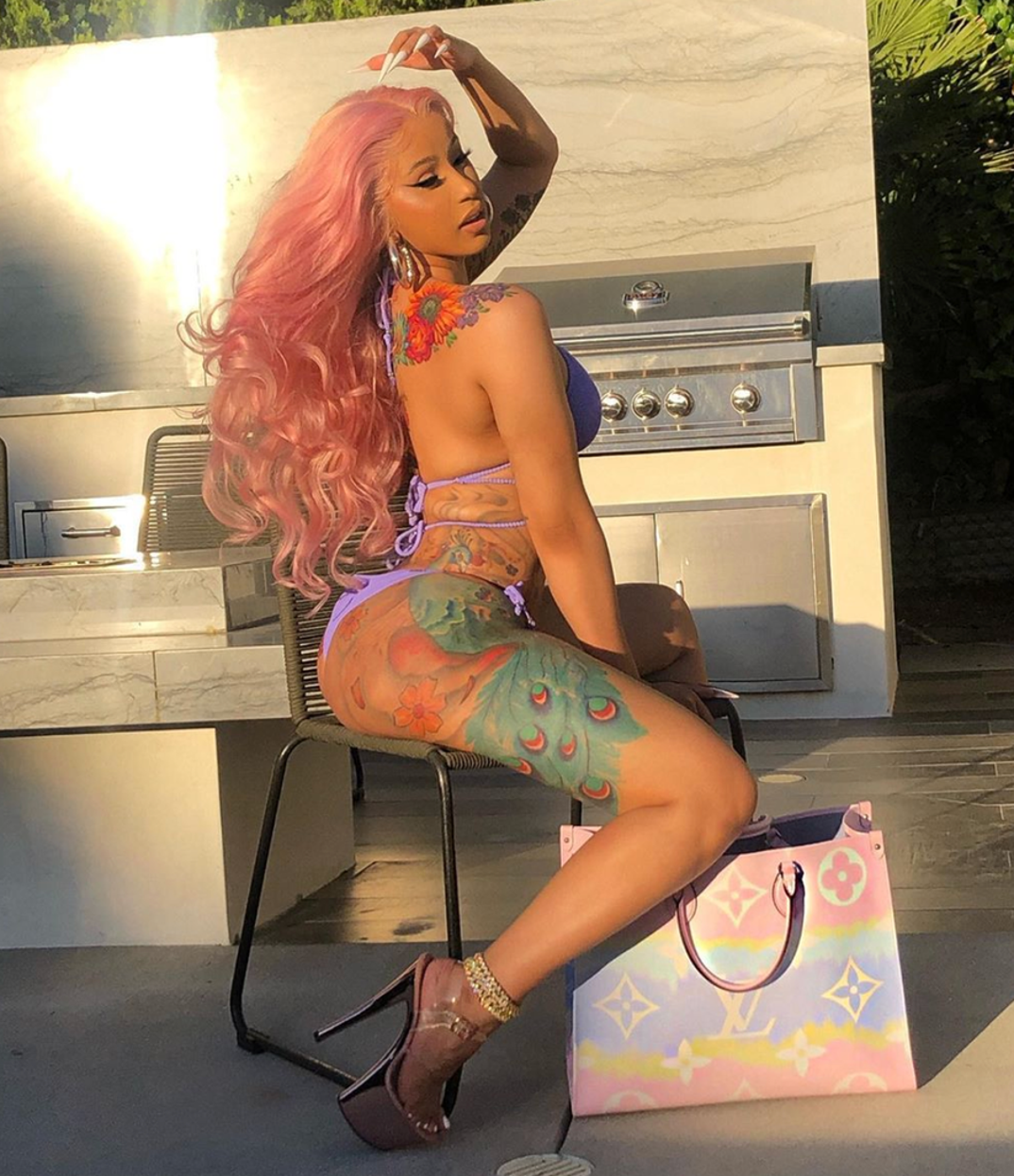 cardi-b-bootyful-hot-bday-photos9