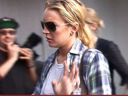 1214-lindsay-lohan-tmz-01