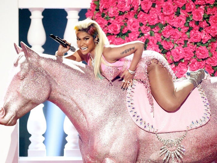 Nicki Minaj Performance Photos