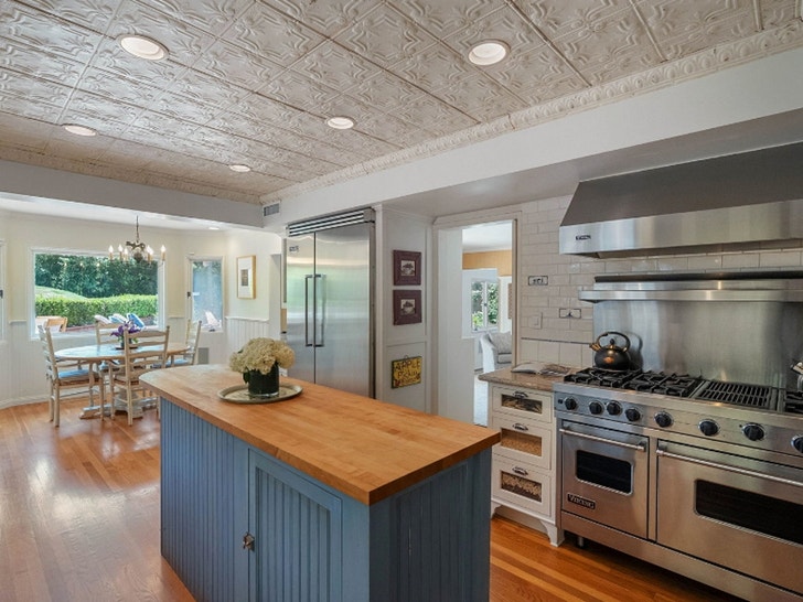 「デイズ・オブ・アワー・ライブス」卒業生シャーロット・ロス、ロサンゼルスの不動産を340万ドルで売却