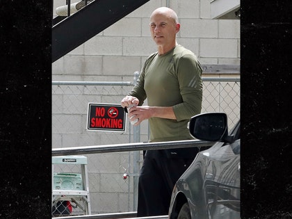 Michael-Avenatti-backgrid-1
