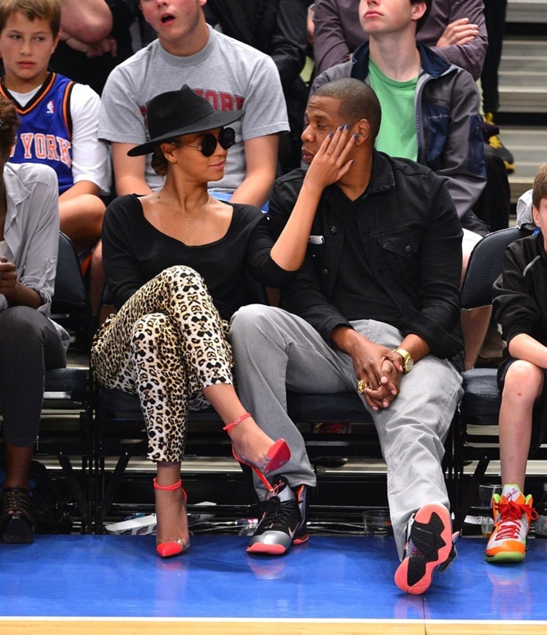 beyonce_jayz_happy_couple_07