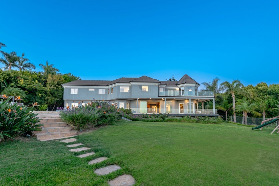 Russell Peters Malibu Home 0002