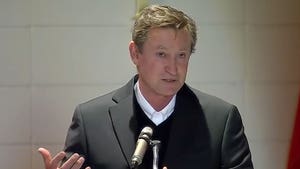 Wayne Gretzky Chokes Up Delivering Emotional Eulogy for His Father