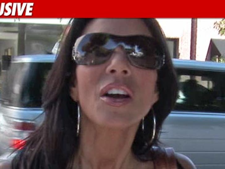 0921_danielle_staub_EX_TMZ_01