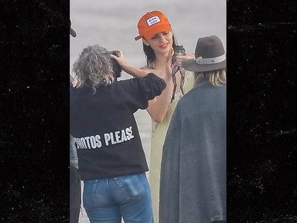 1217-kendall-jenner-bg-01