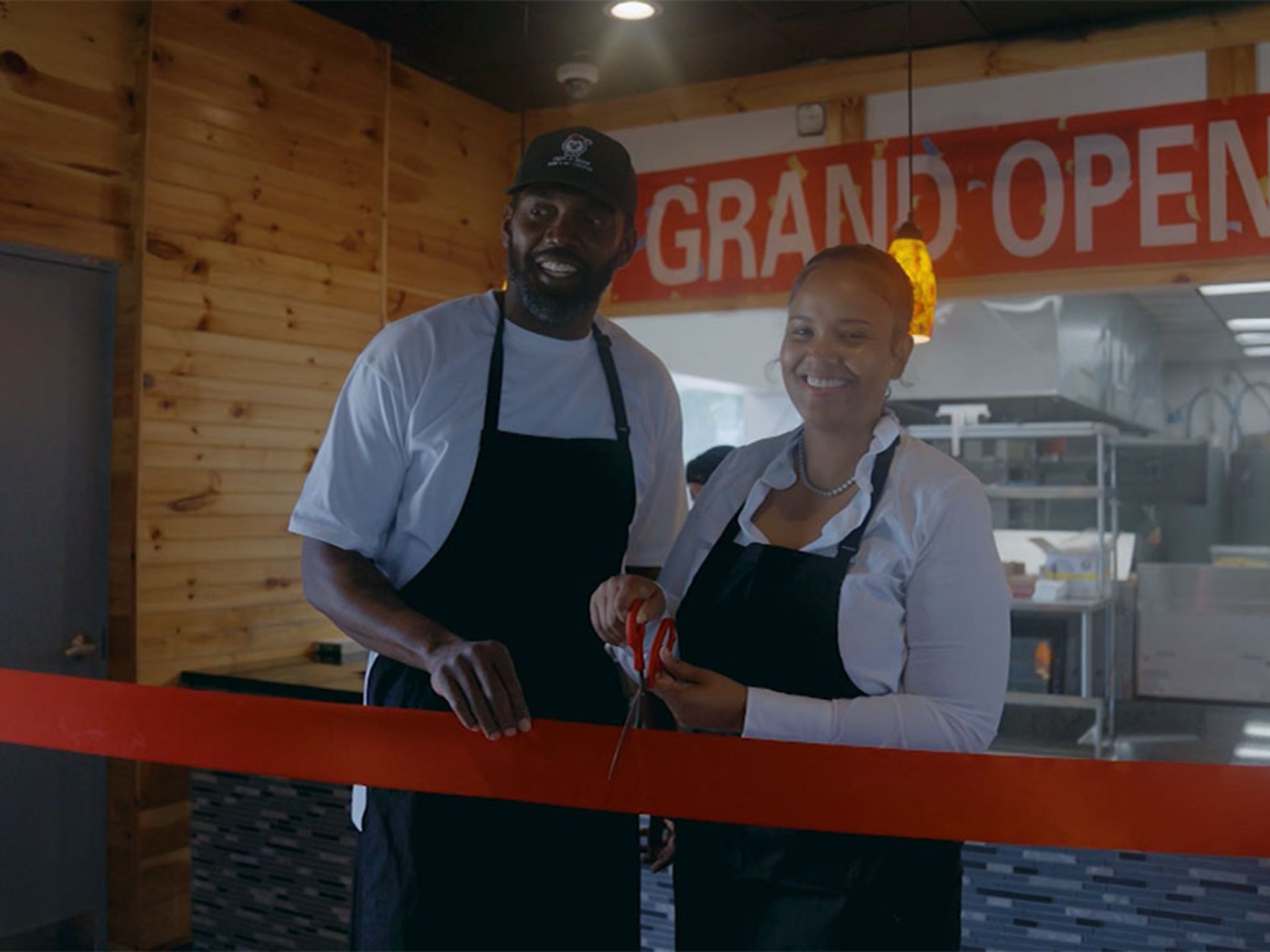 Chick-A-Boom Signs New Expansion Deal With Legendary Superstar Hall Of Famer  Randy Moss 