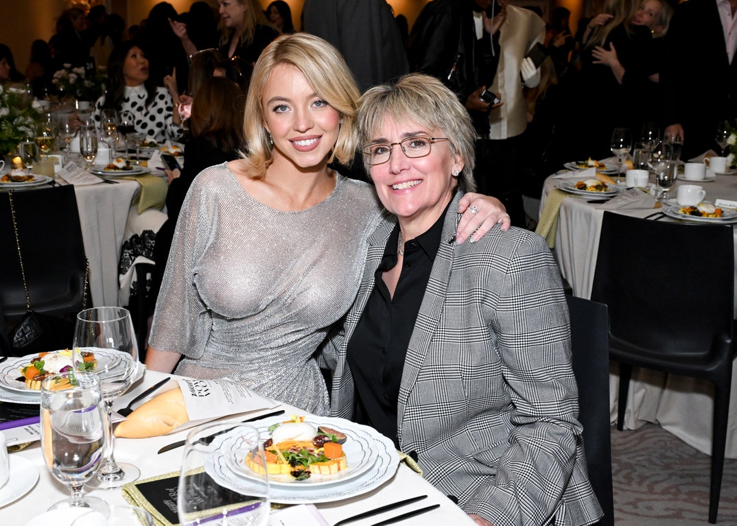 Sydney Sweeney, Christy Martin