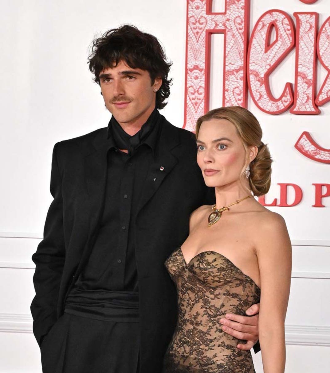 jacob elordi margot robbie shutterstock_editorial_16456019in