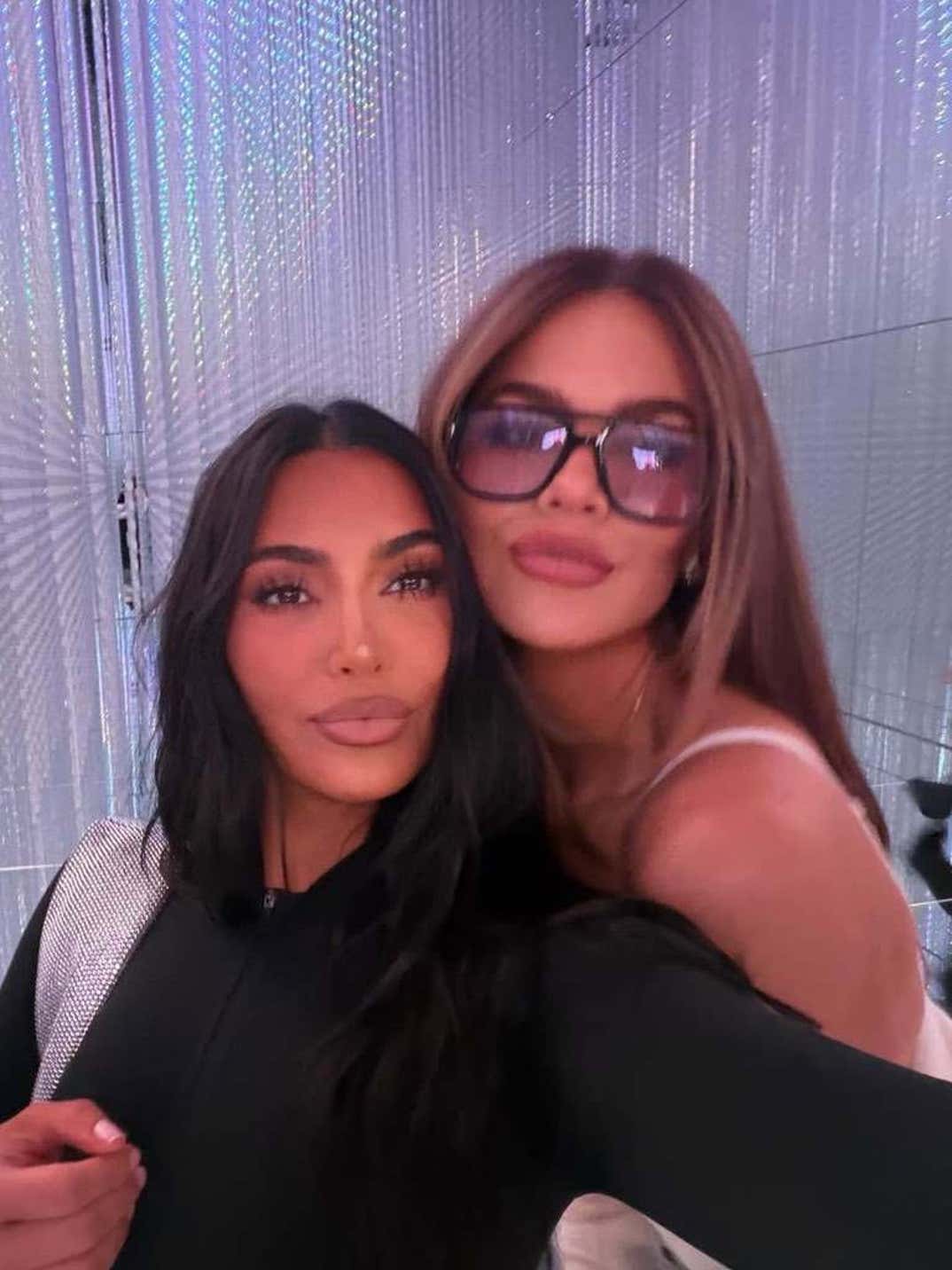Kim Khloe Kardashian Fam Tokyo Trip 4
