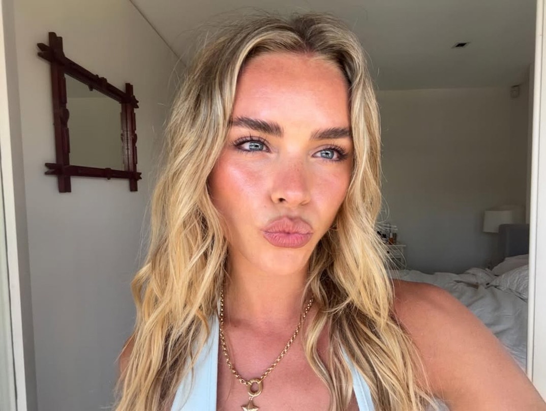 Hollie Ford Hot Shots 16