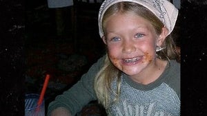 0818-Gigi-Hadid-Cute-Kids-hero