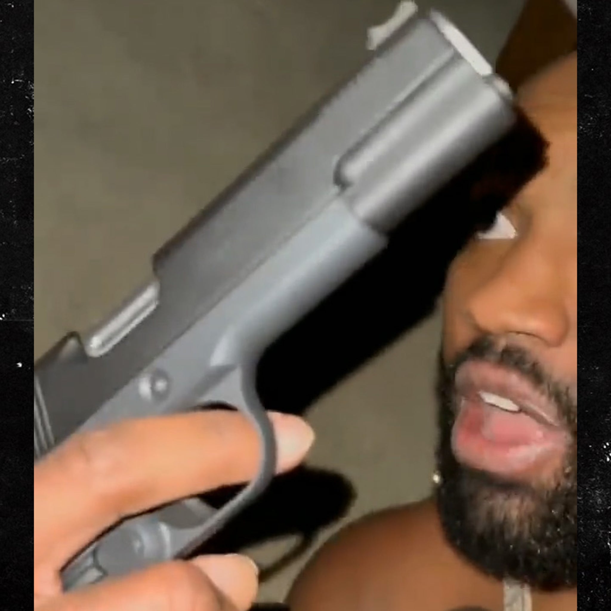 Vikings' Everson Griffen Posts Disturbing Video Waving Gun, Team Concerned