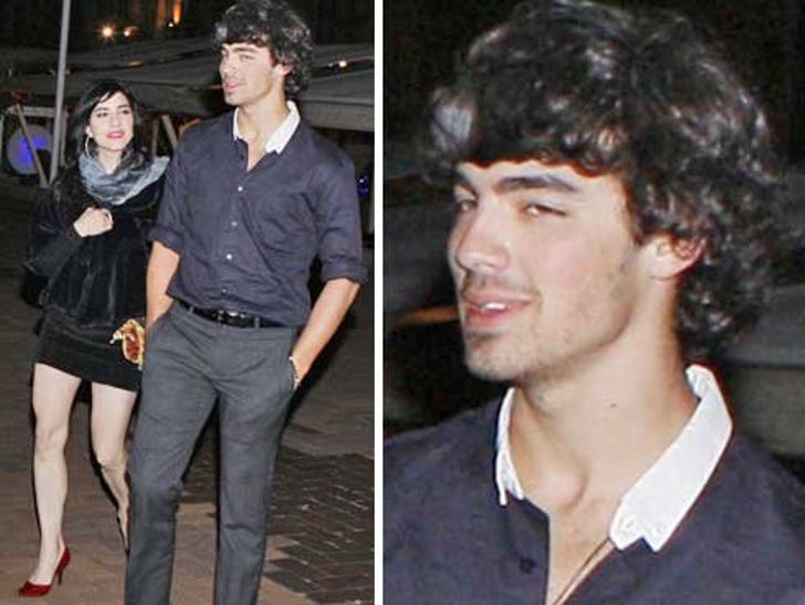 Joe Jonas and The Veronicas