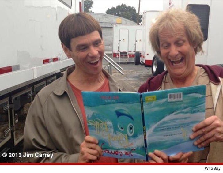 Jim Carrey -- Dumb and Dumber To THIS IS REALLY :: 0924-jim-carrey-whosay-3