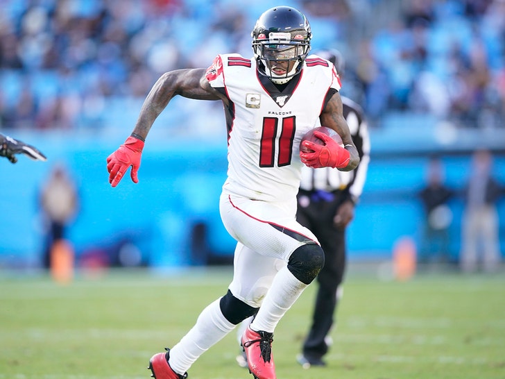 A.J Brown swapping jerseys with his idol Julio Jones : r/Tennesseetitans