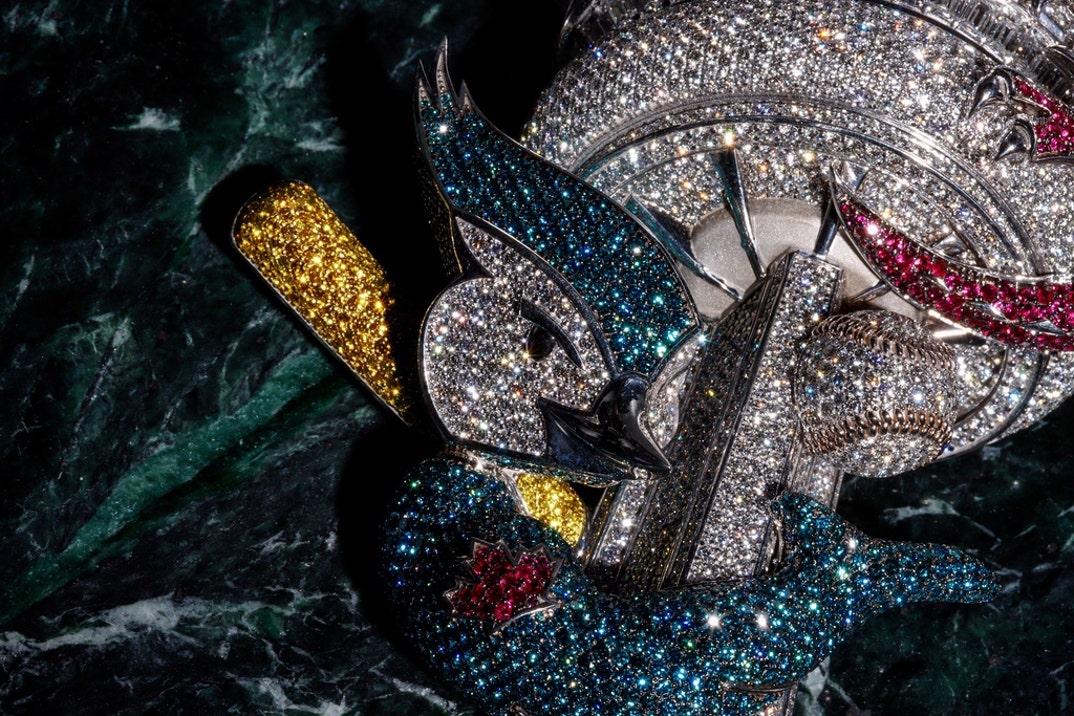 Drake Gets 'Crown Jewel Of Toronto' Diamond Pendant And Chain