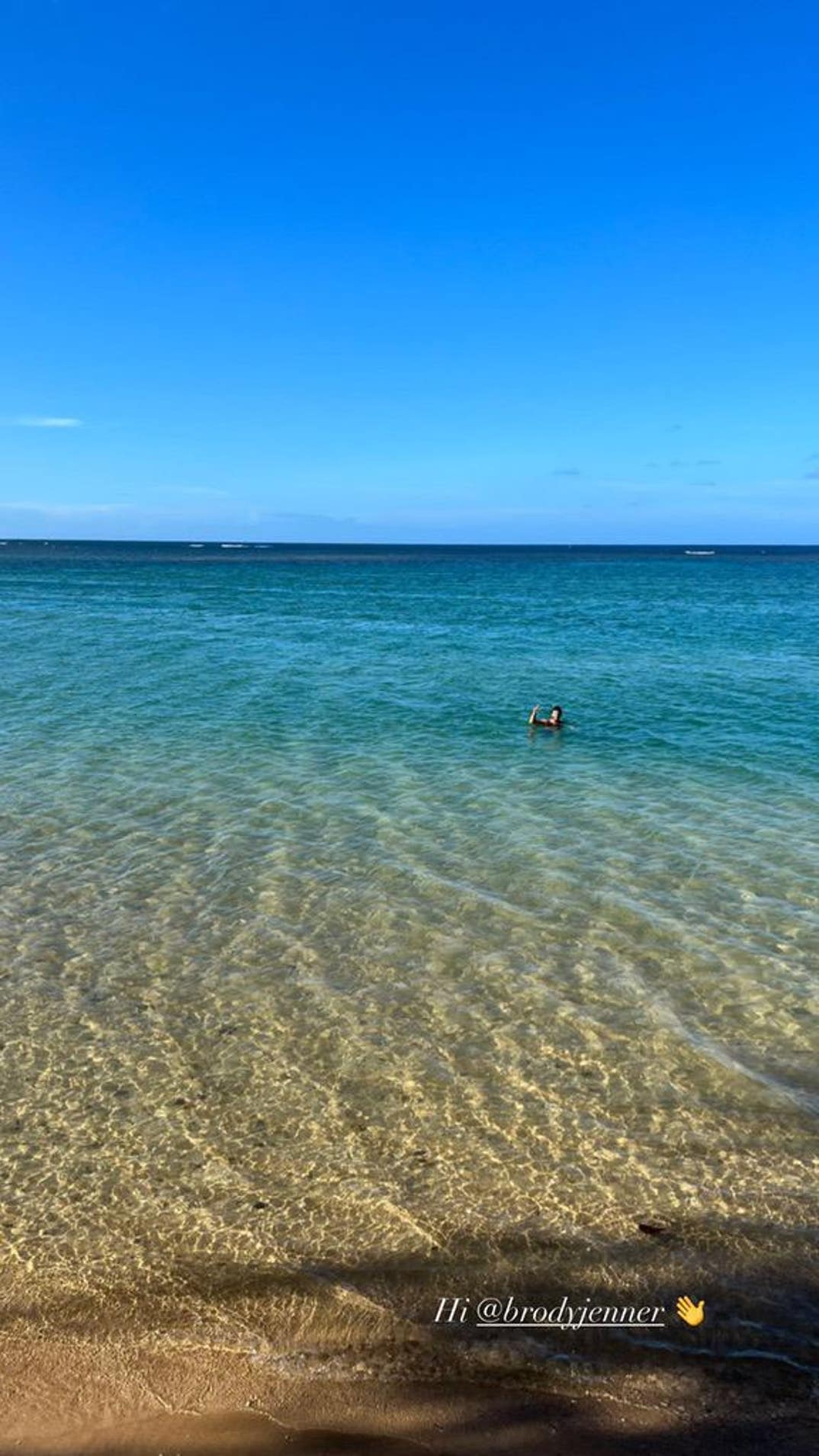 1109 Brody Jenner Tia Blanco Family Beach Vacay 8