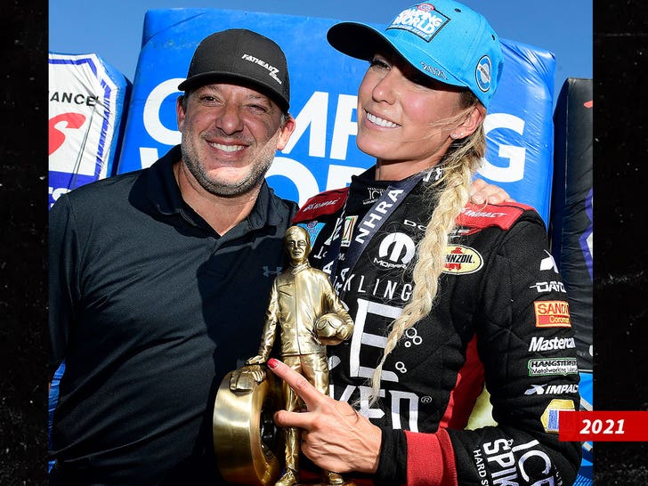 Leah Pruett to start family with Tony Stewart, who will drive her