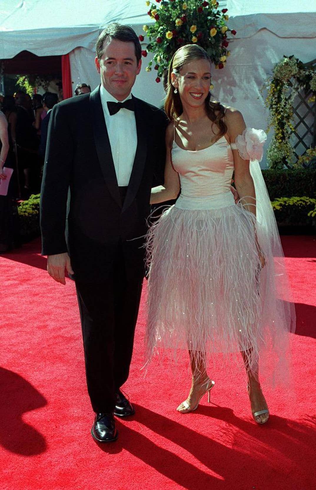Long-time Hollywood couple Sarah Jessica Parker and husband Matthew Broderick arrive at the 52nd Annual Primetime Emmy Awards back in 2000 -- SJP was nominated for Outstanding Lead Actress In A Comedy Series playing Carrie Bradshaw on 
