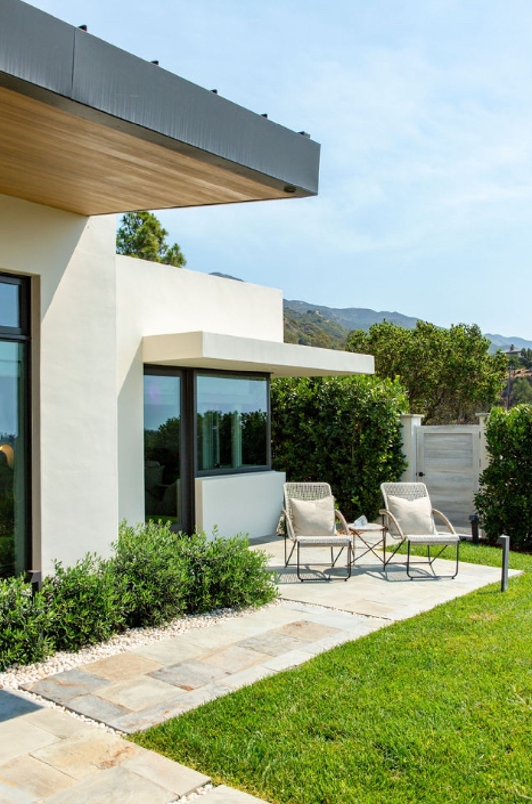 Christopher Lloyd Selling SB Retreat 8