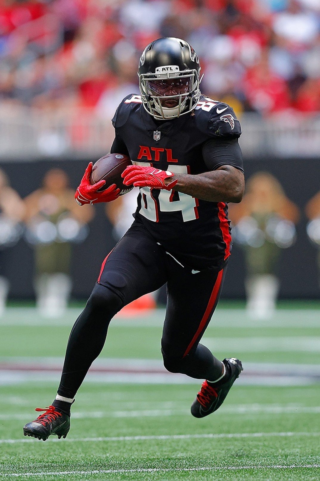 Cordarrelle Patterson On The Field 5