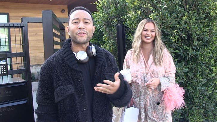 John Legend e Chrissy Teigen affermano che Pete Davidson ha il senso dell’umorismo di Kim K